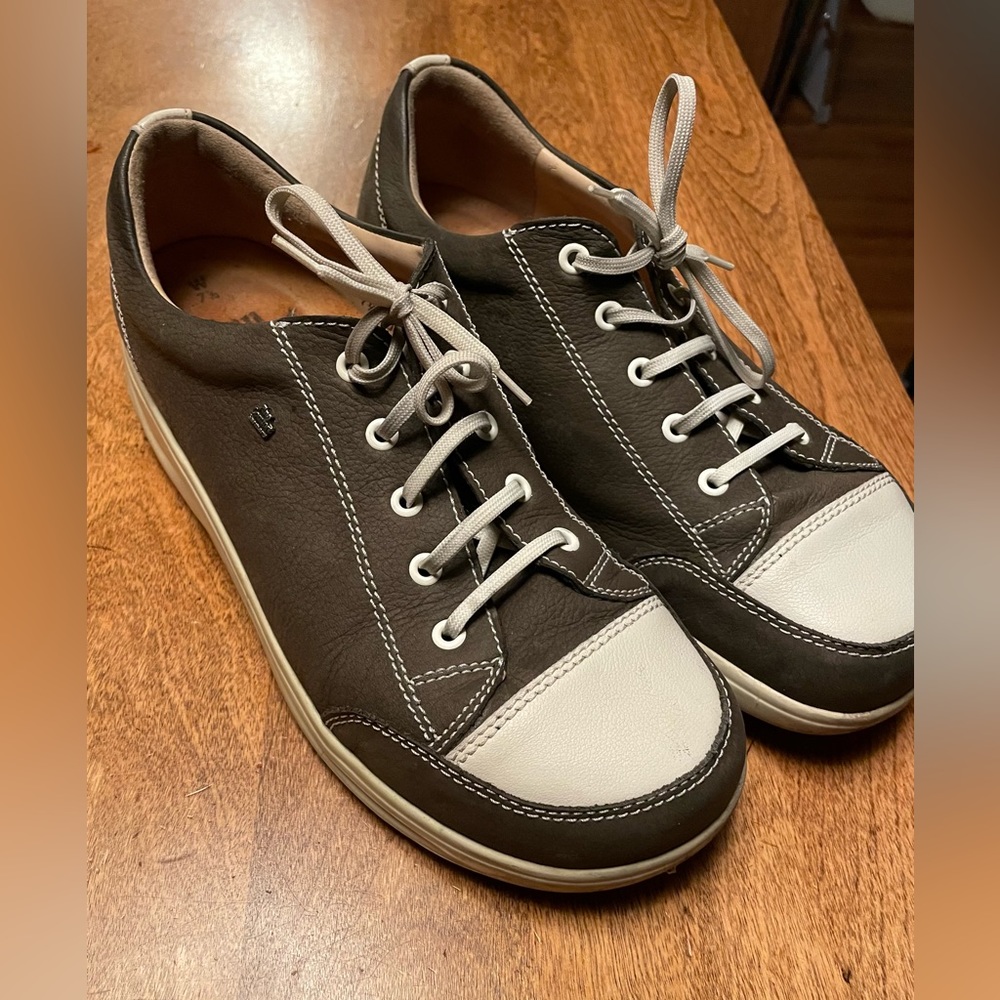 Finn Comfort walking shoes GUC 9.5